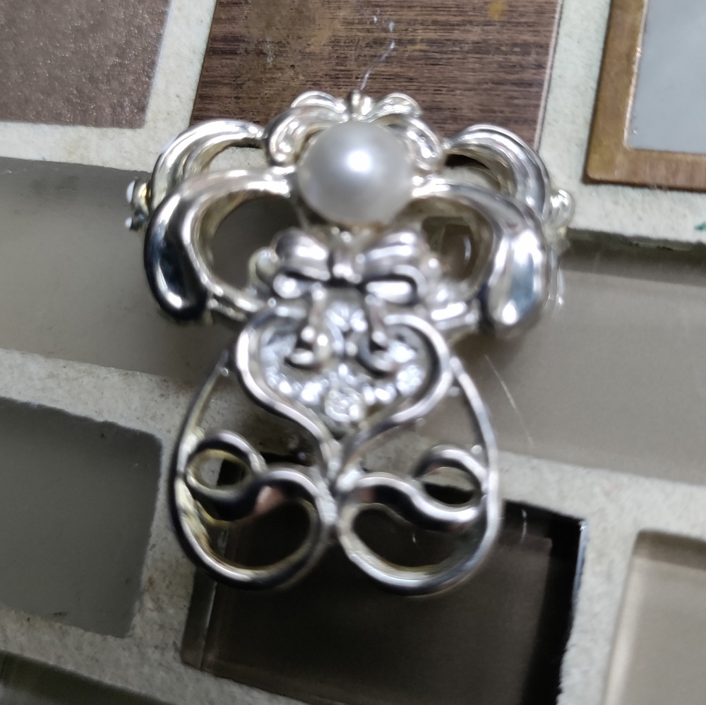 Vtg Signed Jane Davis Angel Brooch-cira 1998